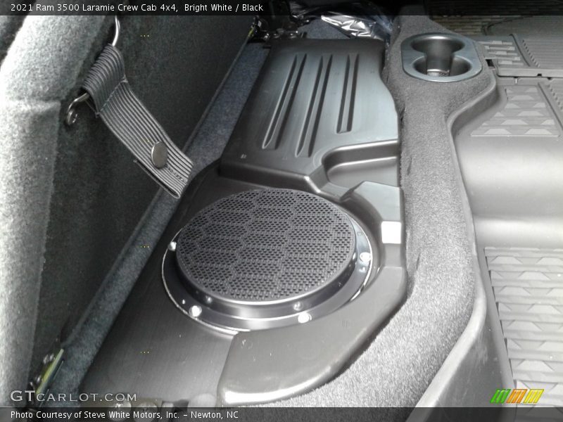 Bright White / Black 2021 Ram 3500 Laramie Crew Cab 4x4
