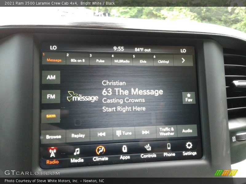 Bright White / Black 2021 Ram 3500 Laramie Crew Cab 4x4
