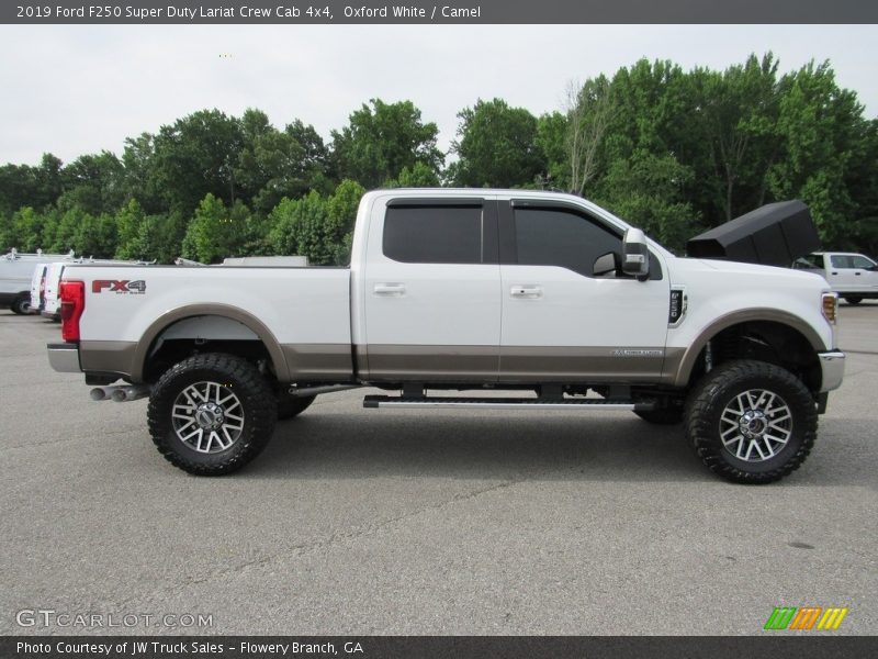 Oxford White / Camel 2019 Ford F250 Super Duty Lariat Crew Cab 4x4