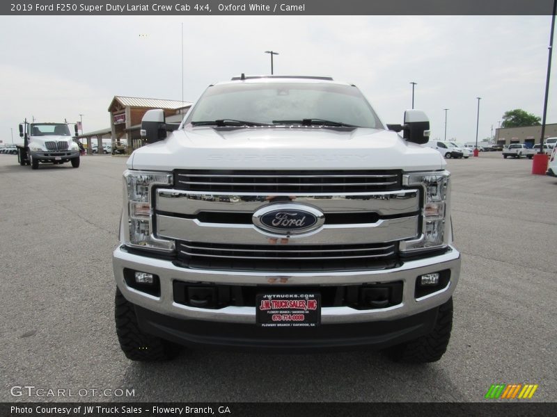 Oxford White / Camel 2019 Ford F250 Super Duty Lariat Crew Cab 4x4