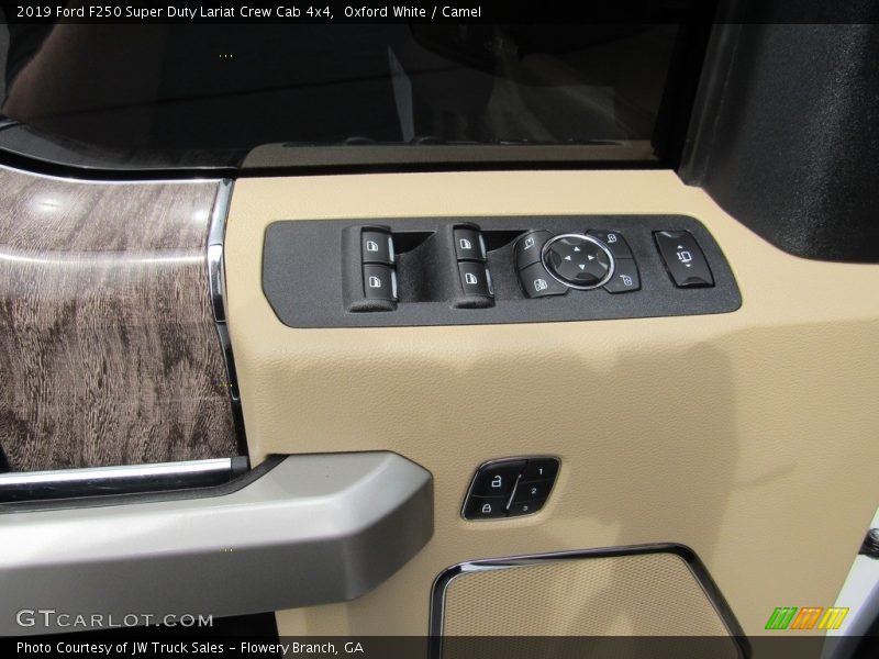 Oxford White / Camel 2019 Ford F250 Super Duty Lariat Crew Cab 4x4
