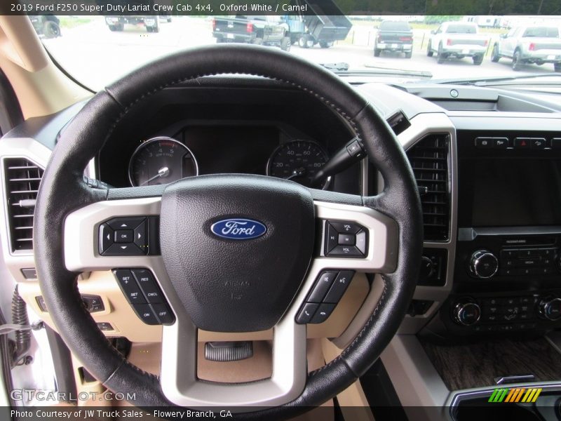 Oxford White / Camel 2019 Ford F250 Super Duty Lariat Crew Cab 4x4
