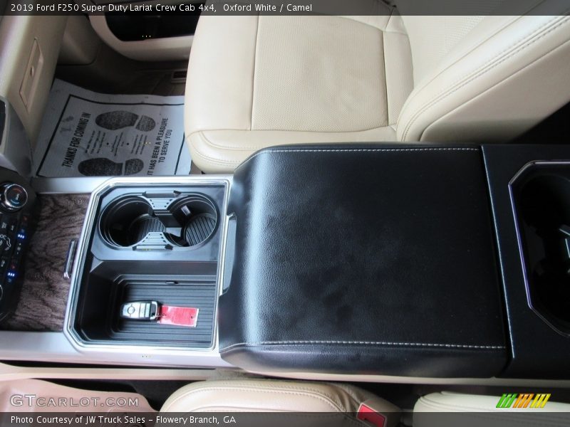 Oxford White / Camel 2019 Ford F250 Super Duty Lariat Crew Cab 4x4