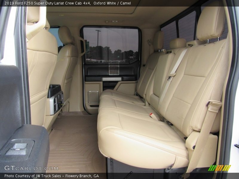 Oxford White / Camel 2019 Ford F250 Super Duty Lariat Crew Cab 4x4
