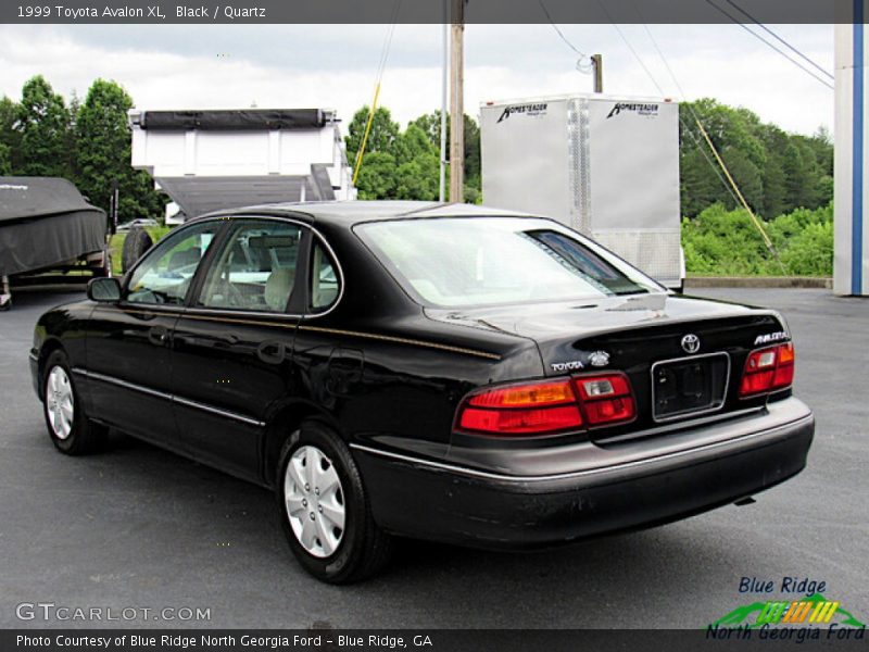 Black / Quartz 1999 Toyota Avalon XL