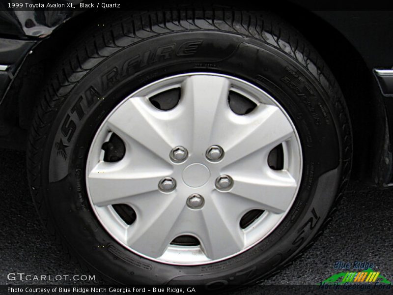 Black / Quartz 1999 Toyota Avalon XL