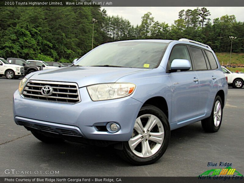 Front 3/4 View of 2010 Highlander Limited