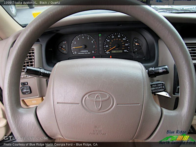 Black / Quartz 1999 Toyota Avalon XL