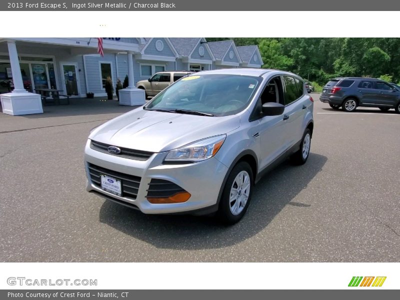 Ingot Silver Metallic / Charcoal Black 2013 Ford Escape S