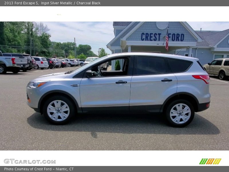 Ingot Silver Metallic / Charcoal Black 2013 Ford Escape S