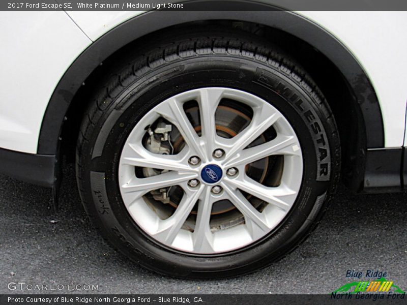 White Platinum / Medium Light Stone 2017 Ford Escape SE