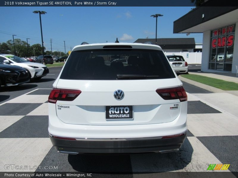 Pure White / Storm Gray 2018 Volkswagen Tiguan SE 4MOTION