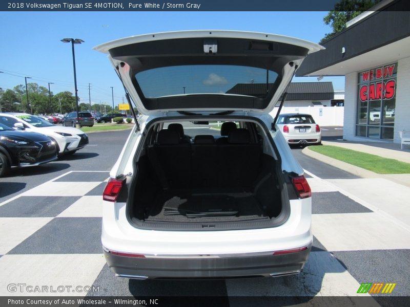 Pure White / Storm Gray 2018 Volkswagen Tiguan SE 4MOTION