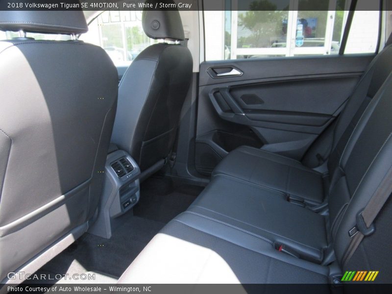 Pure White / Storm Gray 2018 Volkswagen Tiguan SE 4MOTION