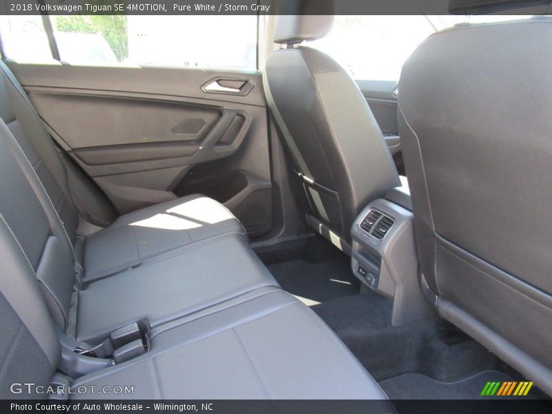 Pure White / Storm Gray 2018 Volkswagen Tiguan SE 4MOTION