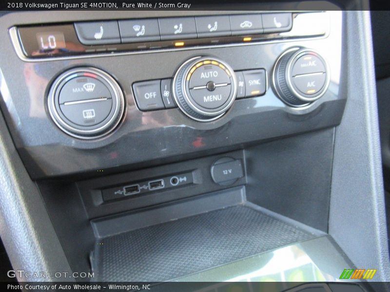 Pure White / Storm Gray 2018 Volkswagen Tiguan SE 4MOTION