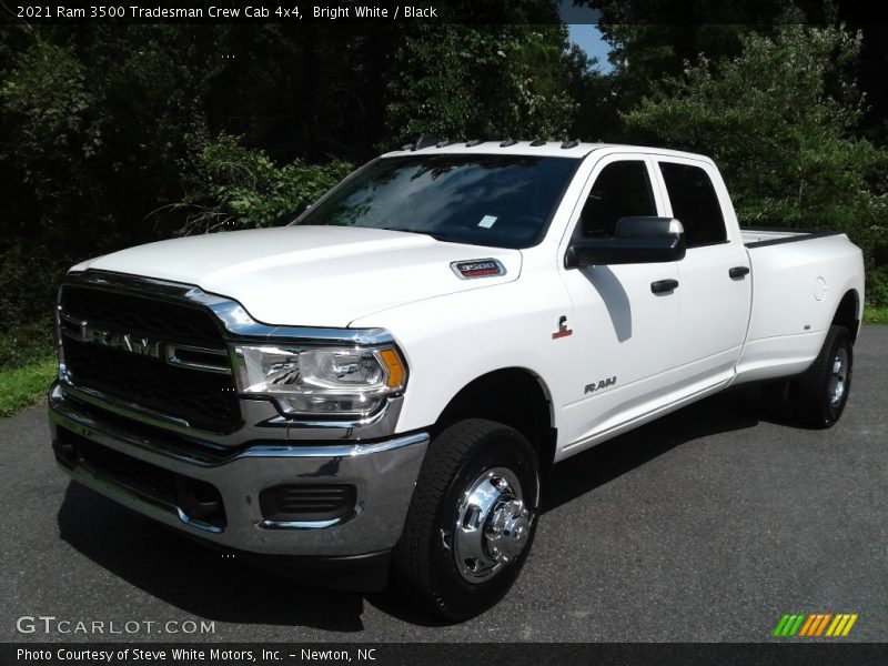 Bright White / Black 2021 Ram 3500 Tradesman Crew Cab 4x4