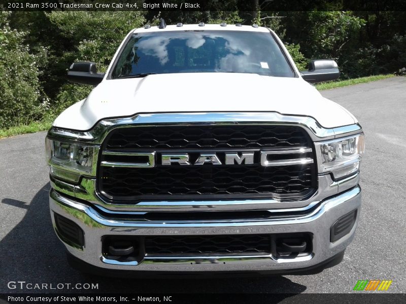 Bright White / Black 2021 Ram 3500 Tradesman Crew Cab 4x4
