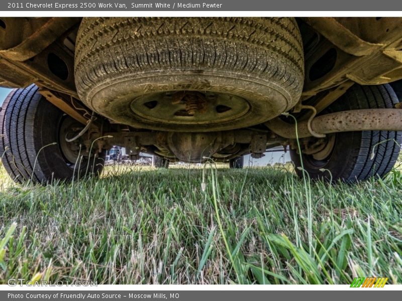 Summit White / Medium Pewter 2011 Chevrolet Express 2500 Work Van
