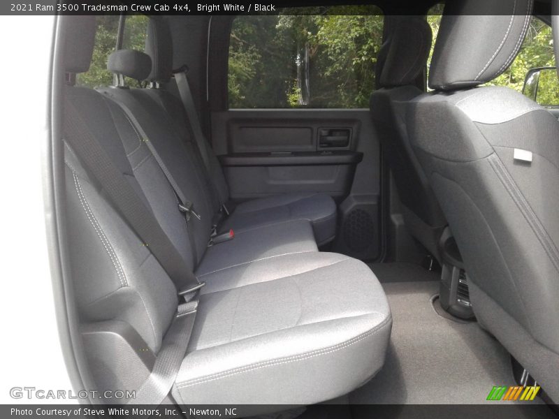 Bright White / Black 2021 Ram 3500 Tradesman Crew Cab 4x4