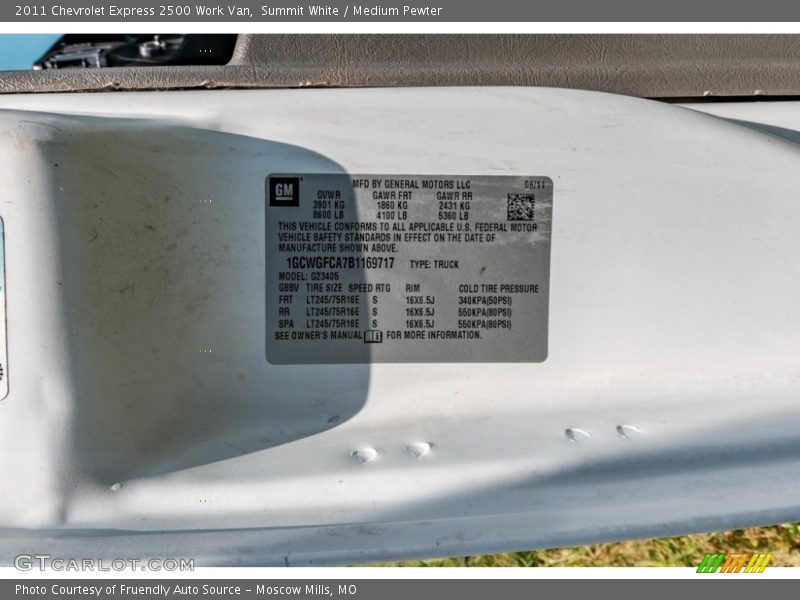 Summit White / Medium Pewter 2011 Chevrolet Express 2500 Work Van