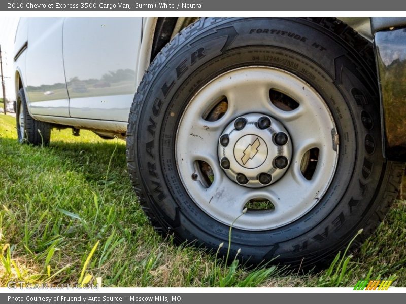 Summit White / Neutral 2010 Chevrolet Express 3500 Cargo Van