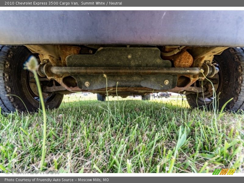 Summit White / Neutral 2010 Chevrolet Express 3500 Cargo Van