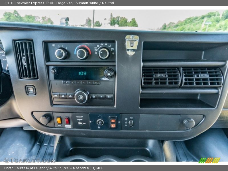 Summit White / Neutral 2010 Chevrolet Express 3500 Cargo Van