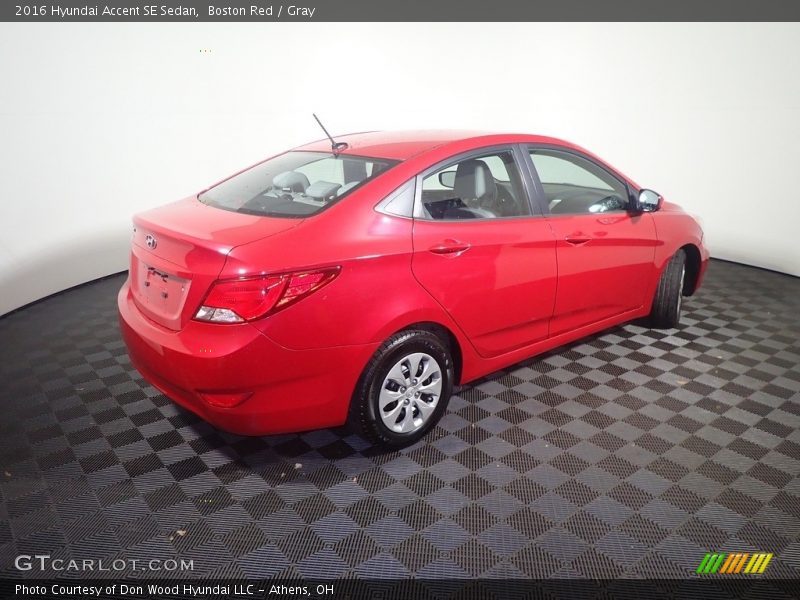 Boston Red / Gray 2016 Hyundai Accent SE Sedan