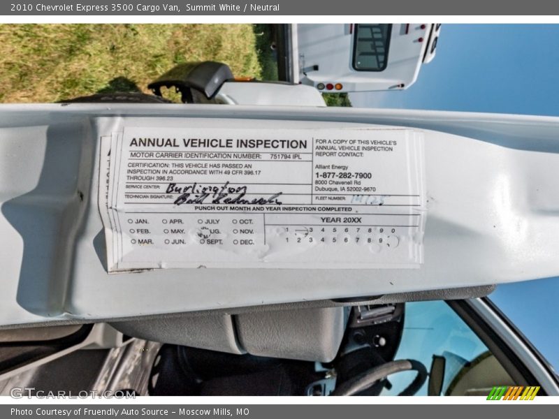 Summit White / Neutral 2010 Chevrolet Express 3500 Cargo Van