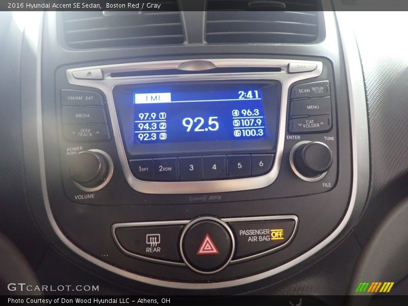 Boston Red / Gray 2016 Hyundai Accent SE Sedan