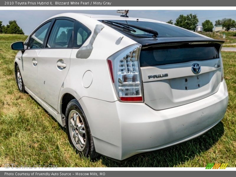 Blizzard White Pearl / Misty Gray 2010 Toyota Prius Hybrid II