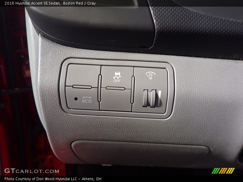 Boston Red / Gray 2016 Hyundai Accent SE Sedan