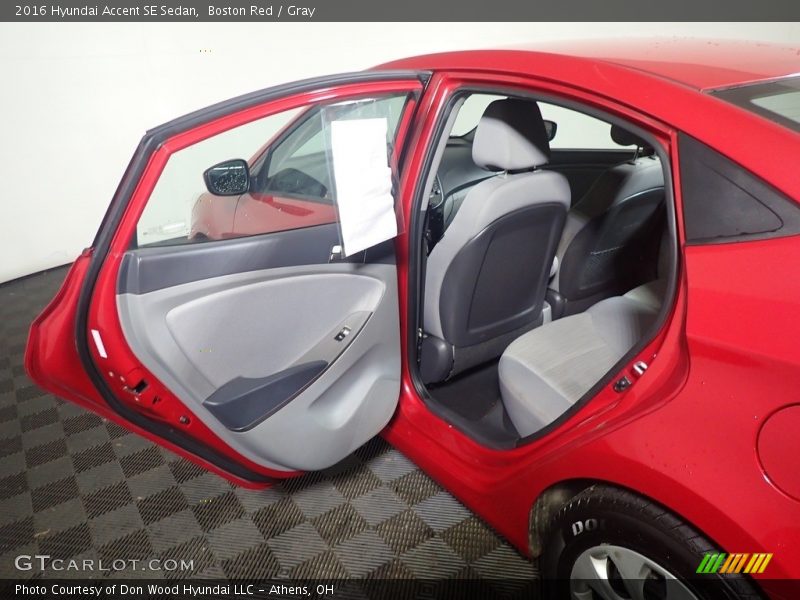 Boston Red / Gray 2016 Hyundai Accent SE Sedan