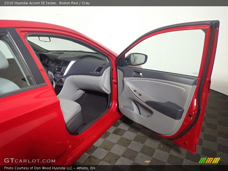 Boston Red / Gray 2016 Hyundai Accent SE Sedan