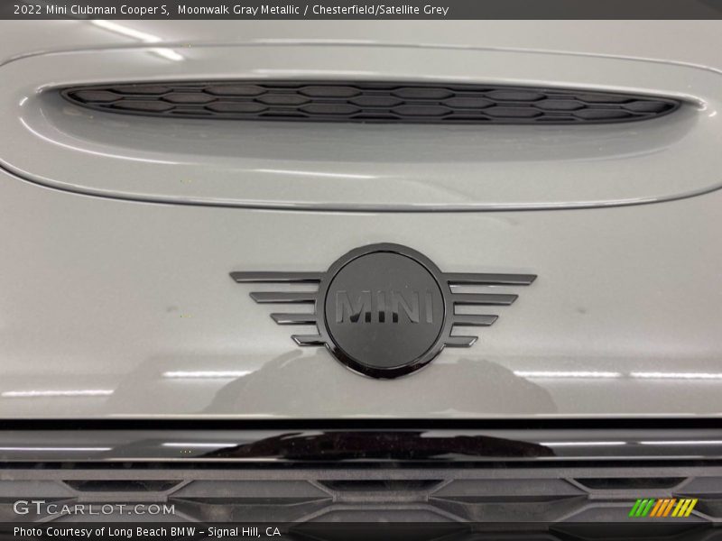 Moonwalk Gray Metallic / Chesterfield/Satellite Grey 2022 Mini Clubman Cooper S