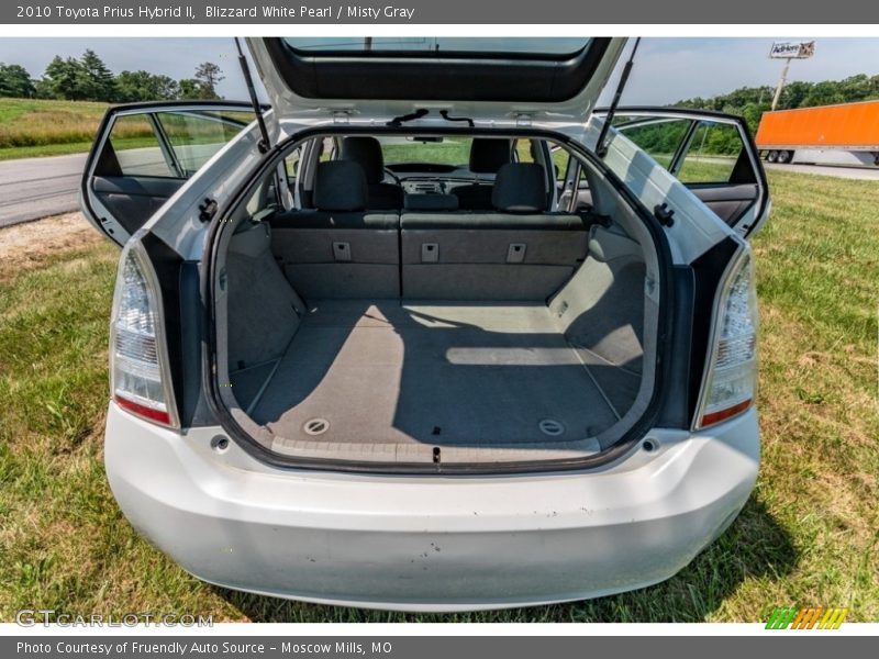 Blizzard White Pearl / Misty Gray 2010 Toyota Prius Hybrid II