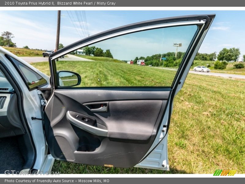 Blizzard White Pearl / Misty Gray 2010 Toyota Prius Hybrid II