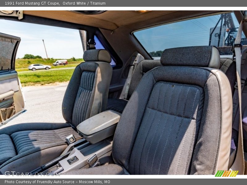 Oxford White / Titanium 1991 Ford Mustang GT Coupe