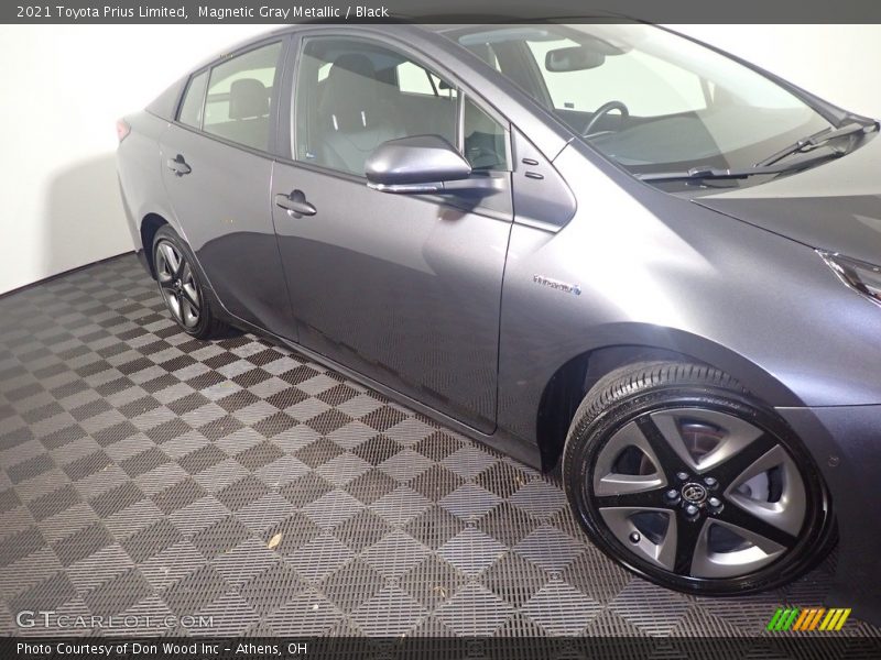 Magnetic Gray Metallic / Black 2021 Toyota Prius Limited