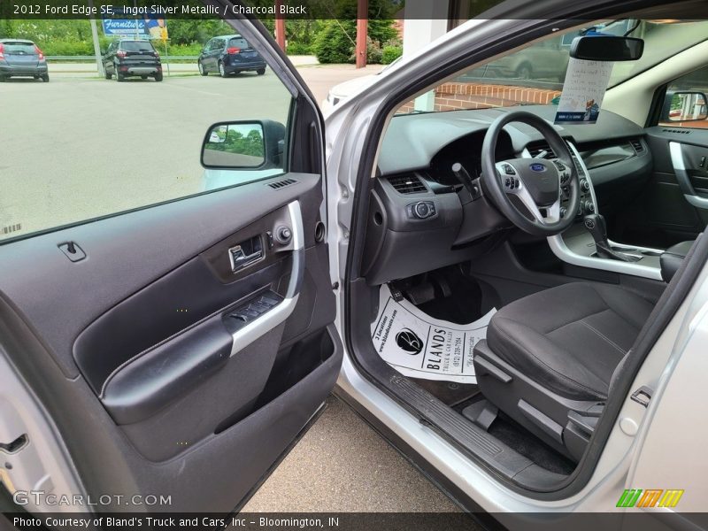 Ingot Silver Metallic / Charcoal Black 2012 Ford Edge SE