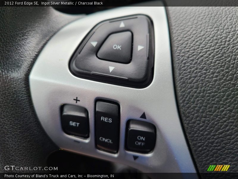 Ingot Silver Metallic / Charcoal Black 2012 Ford Edge SE