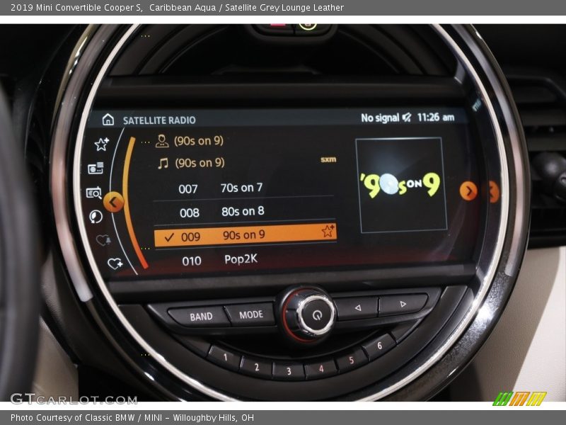 Controls of 2019 Convertible Cooper S