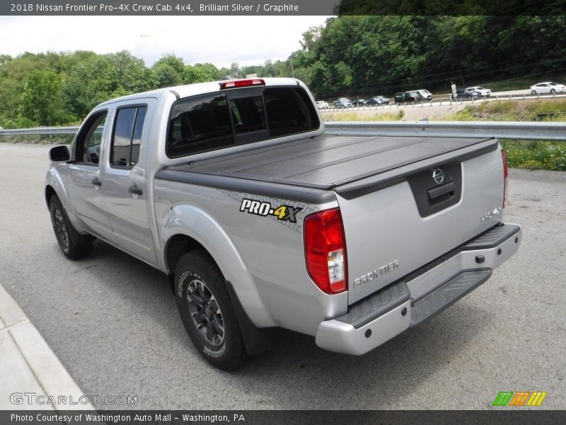 Brilliant Silver / Graphite 2018 Nissan Frontier Pro-4X Crew Cab 4x4