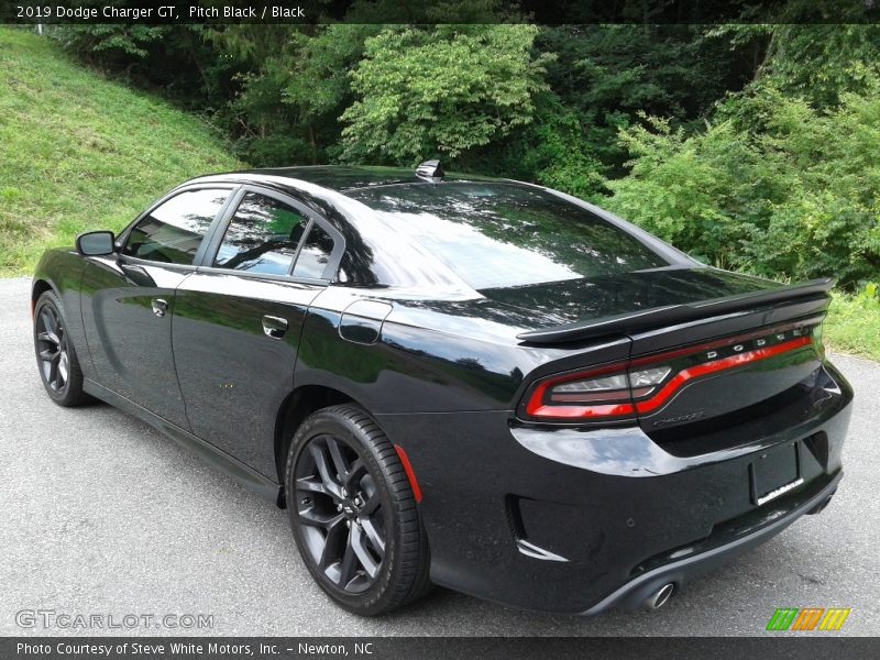 Pitch Black / Black 2019 Dodge Charger GT