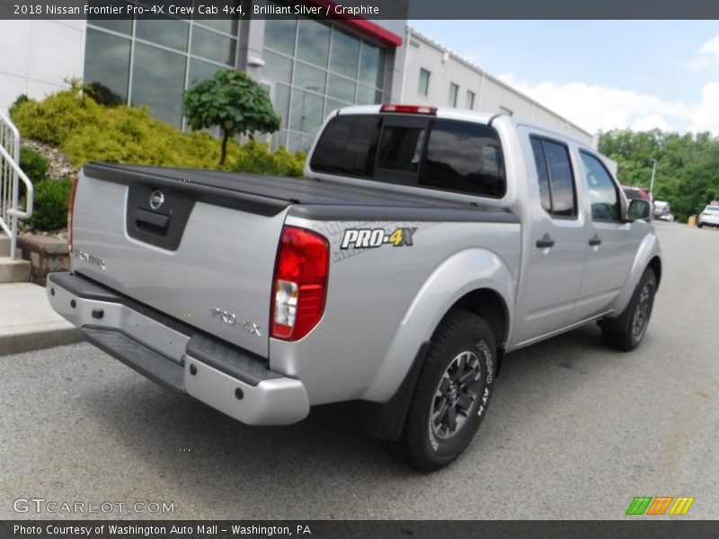 Brilliant Silver / Graphite 2018 Nissan Frontier Pro-4X Crew Cab 4x4
