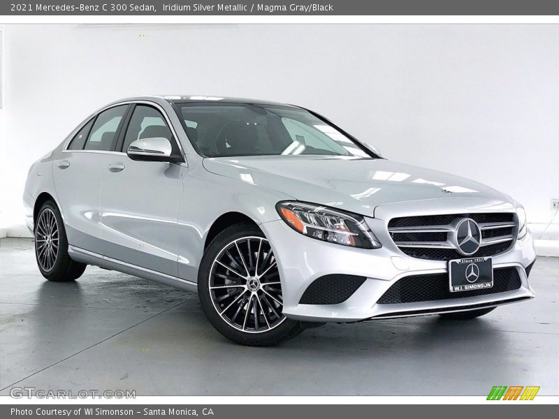 Front 3/4 View of 2021 C 300 Sedan