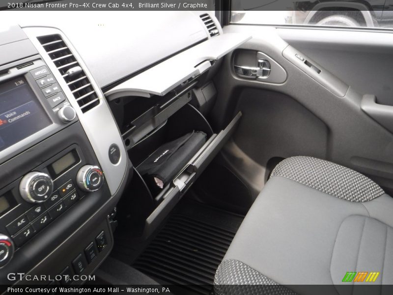 Brilliant Silver / Graphite 2018 Nissan Frontier Pro-4X Crew Cab 4x4