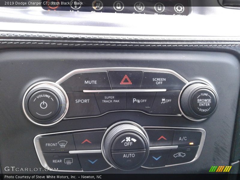 Pitch Black / Black 2019 Dodge Charger GT