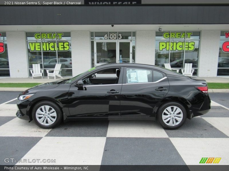 Super Black / Charcoal 2021 Nissan Sentra S